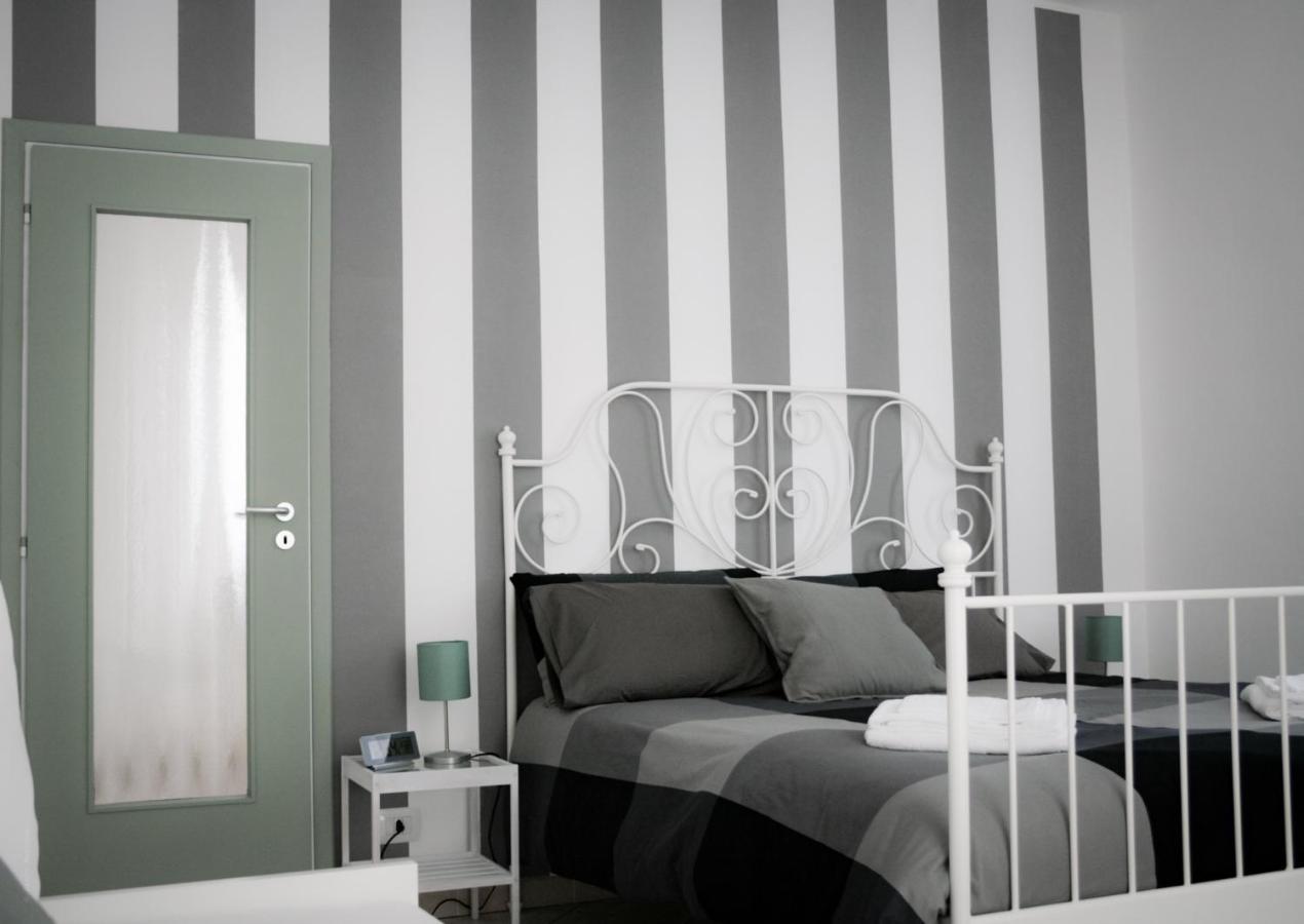 Le Stanze Di Alicam Bed & Breakfast Arona Bagian luar foto