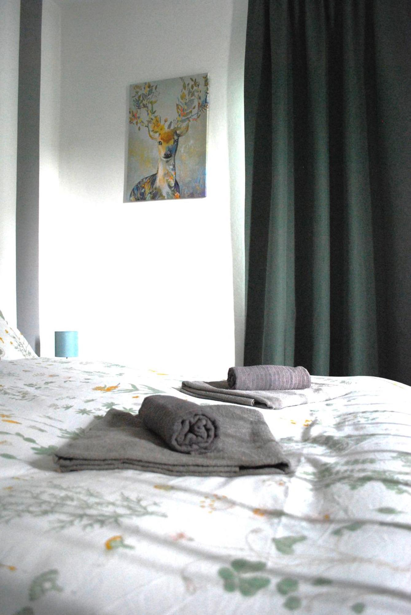Le Stanze Di Alicam Bed & Breakfast Arona Bagian luar foto