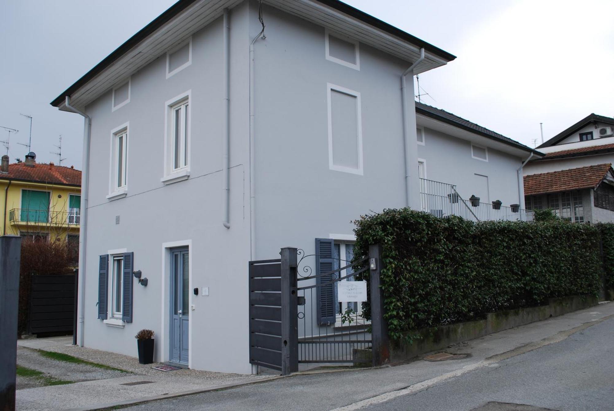 Le Stanze Di Alicam Bed & Breakfast Arona Bagian luar foto